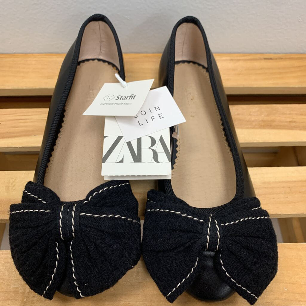 1: Bow Ballet Flats NWT