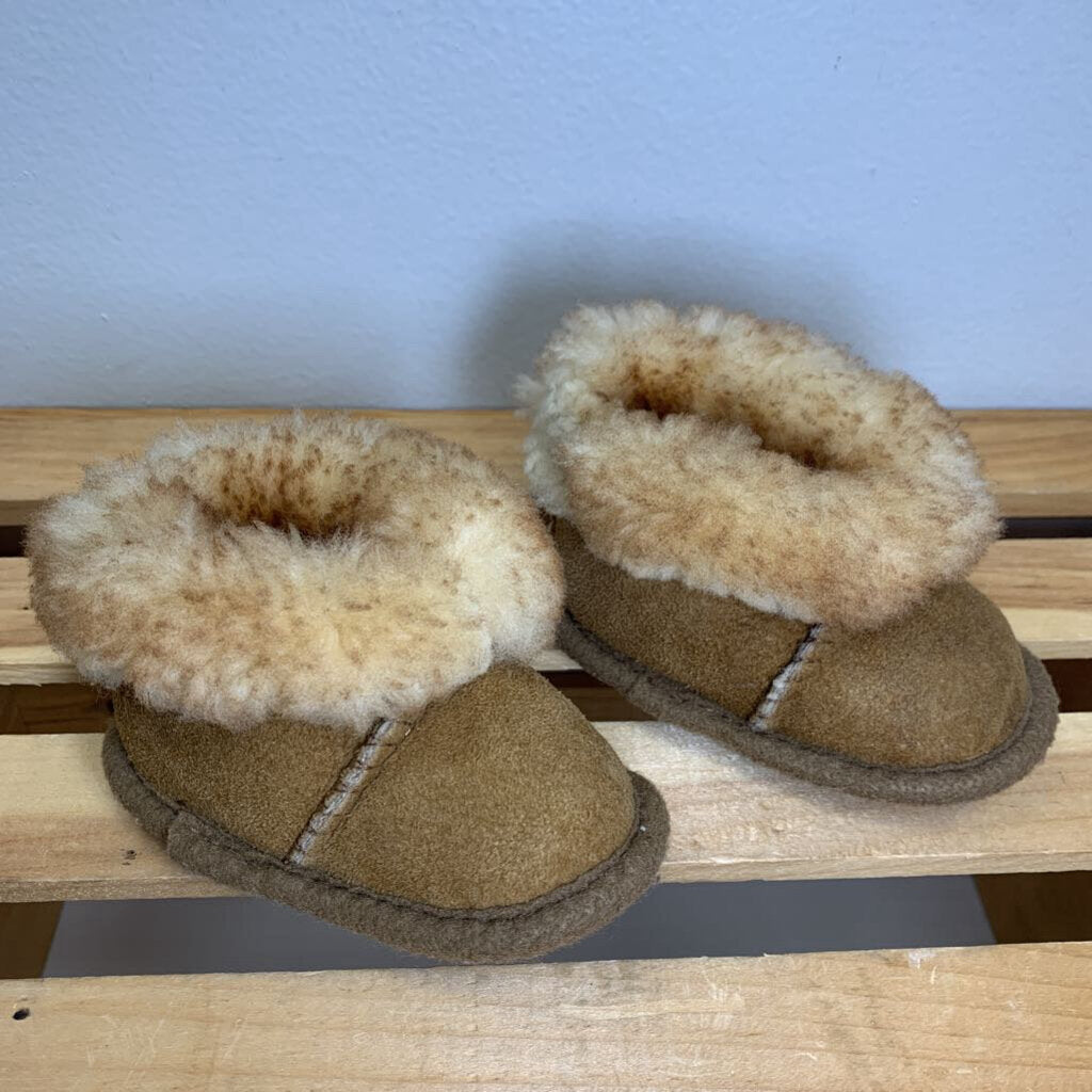 12-18M: Shearling Booties