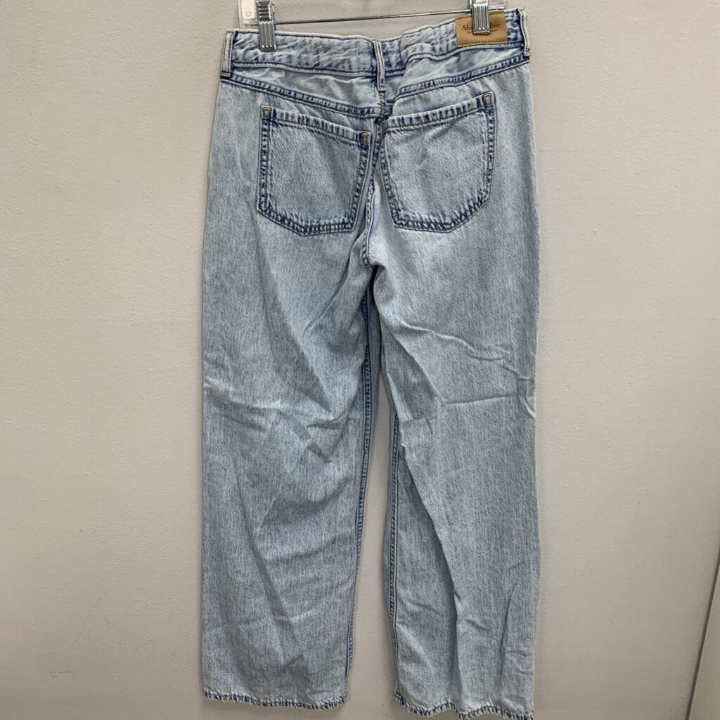 13-14: Low Rise Baggy Denim
