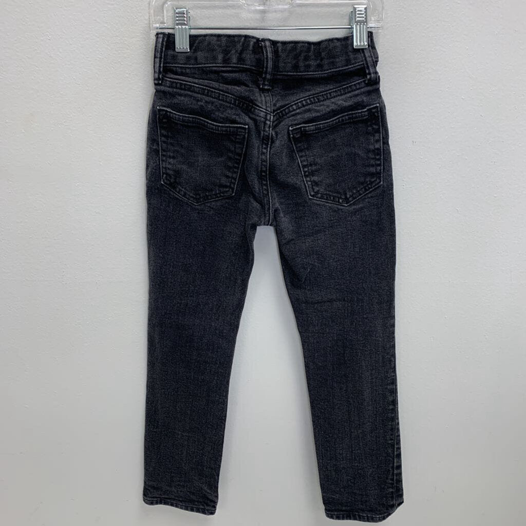 7: Slim Denim Pants