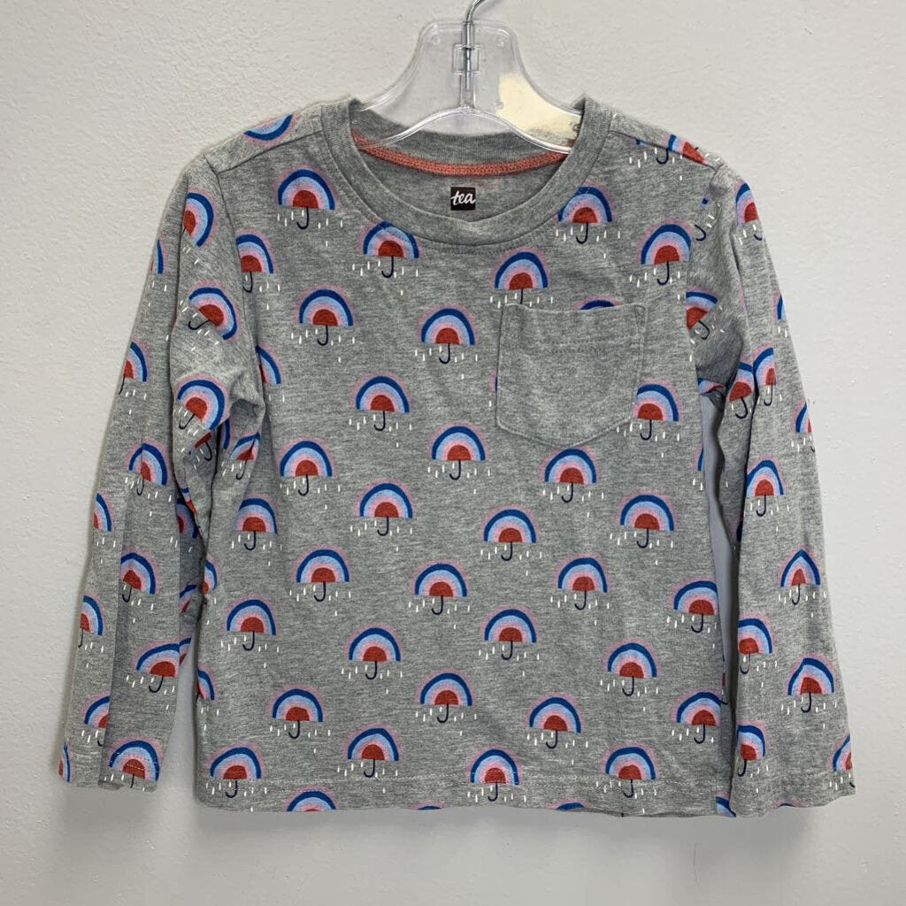 4: Pocket T-Shirt - Rainbow Umbrellas