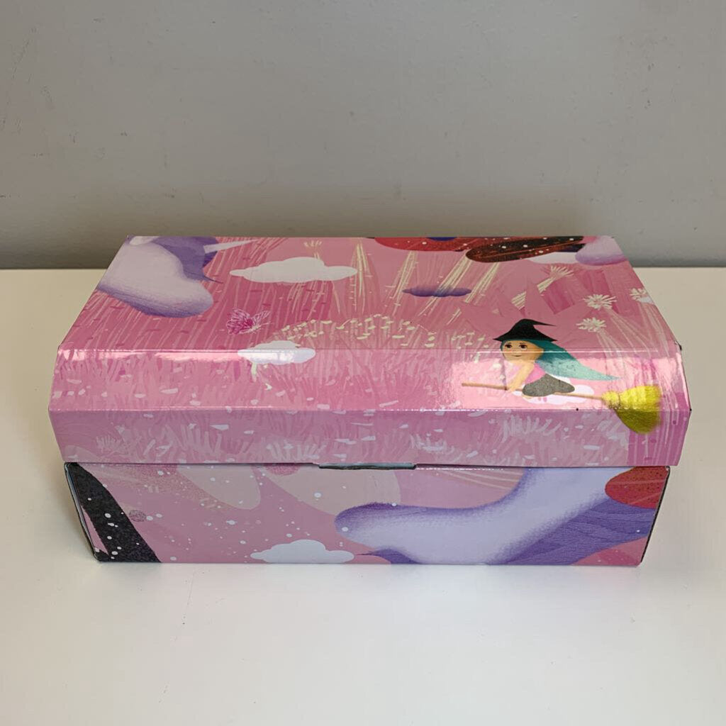 Little Girls Dress-Up Trunk