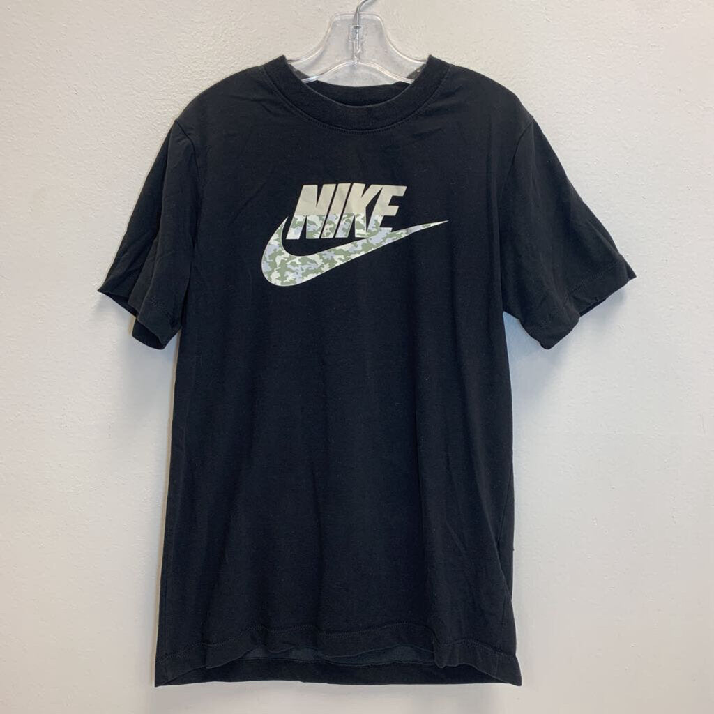10-12: T-Shirt - Camo Swoosh