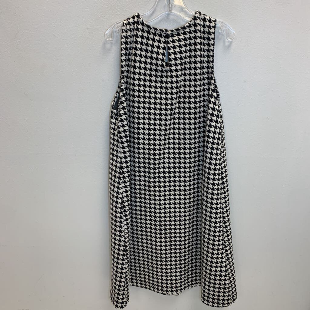13-14: Sleeveless Shift Dress - Houndstooth