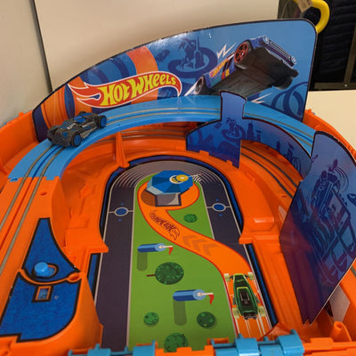Slot Track Pack w/ Carrying Case