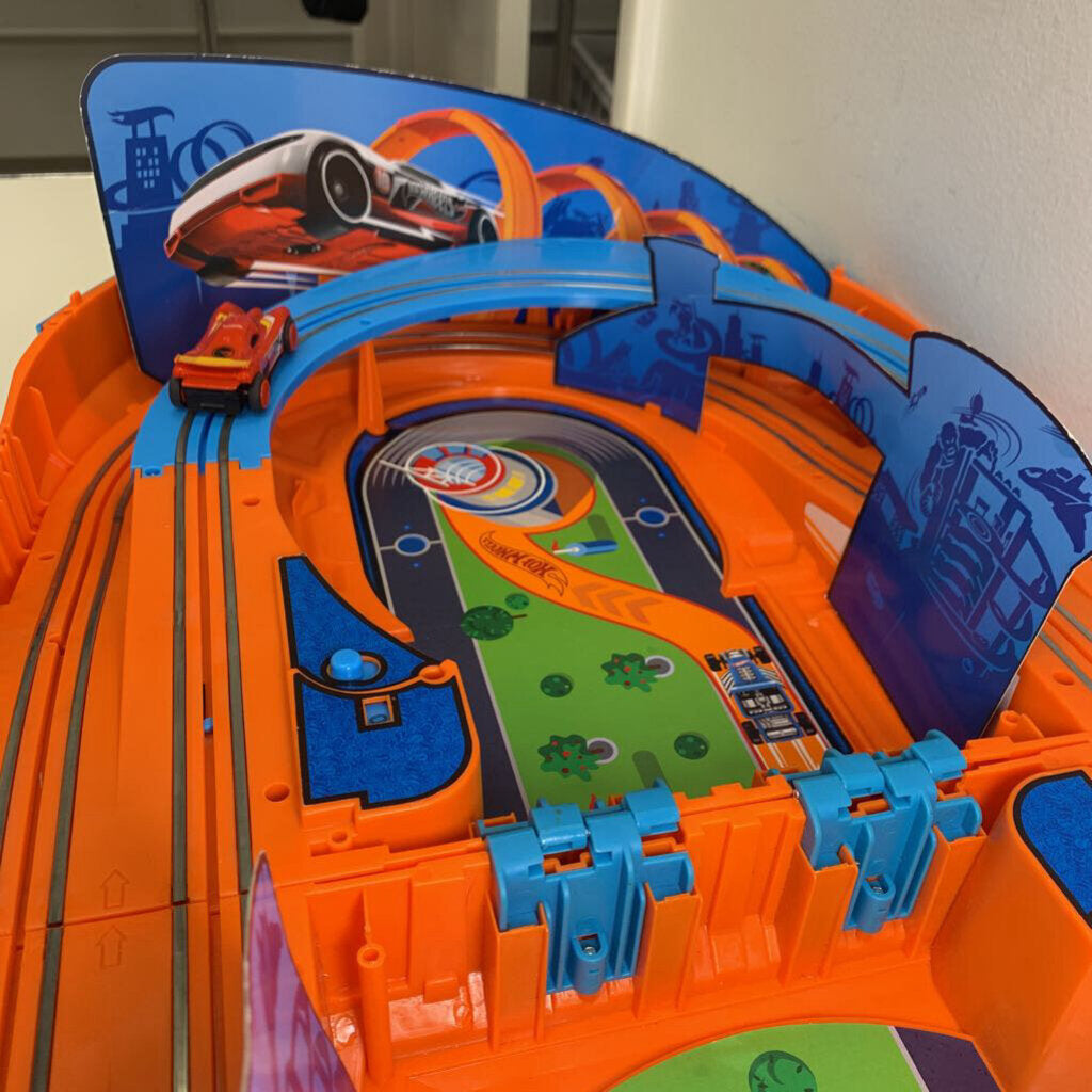 Slot Track Pack w/ Carrying Case