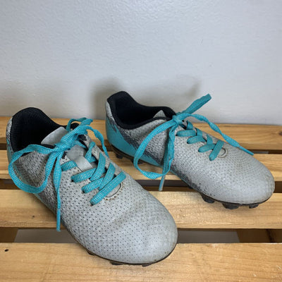 11: Speed Viper Soccer Cleats