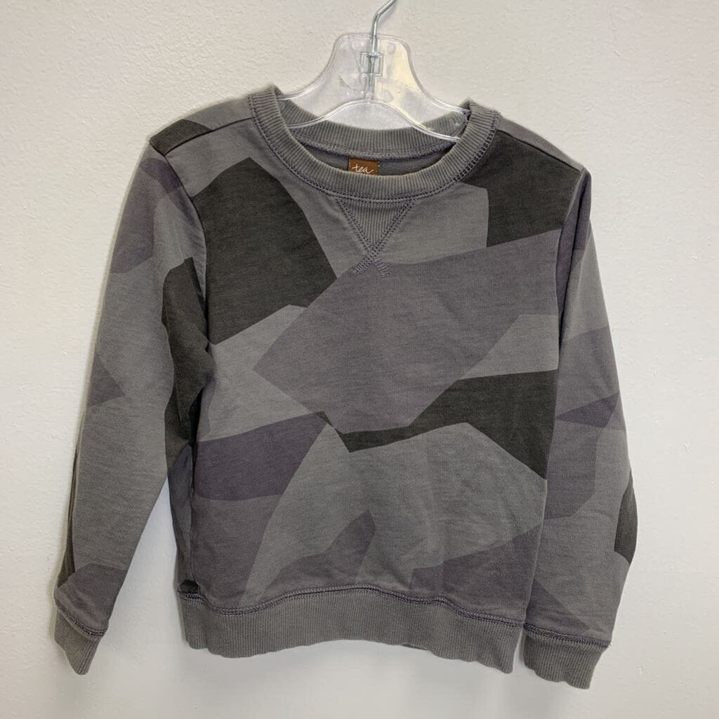 4: Crewneck Sweatshirt - Geo Mountains