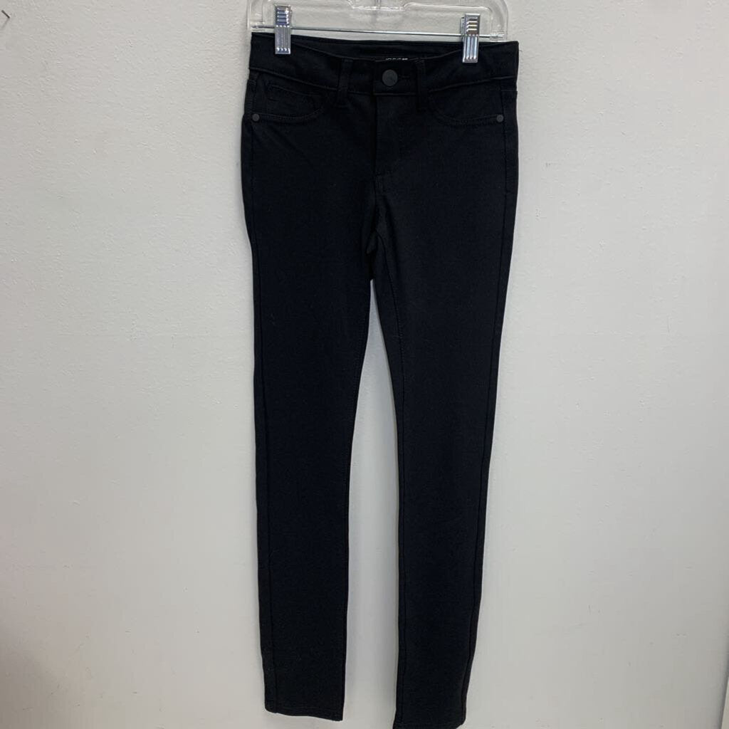 8: Skinny Stretch Pants