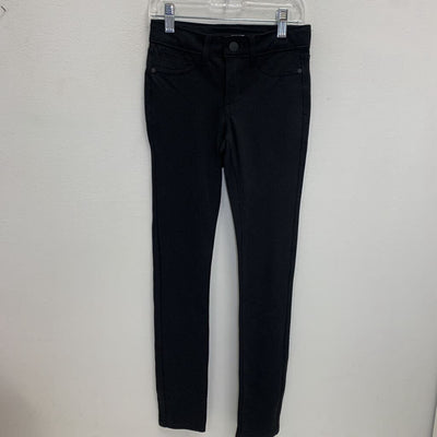 8: Skinny Stretch Pants