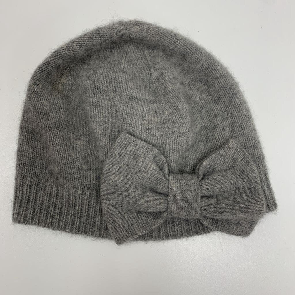 4/6: The Cashmere Collection Beanie