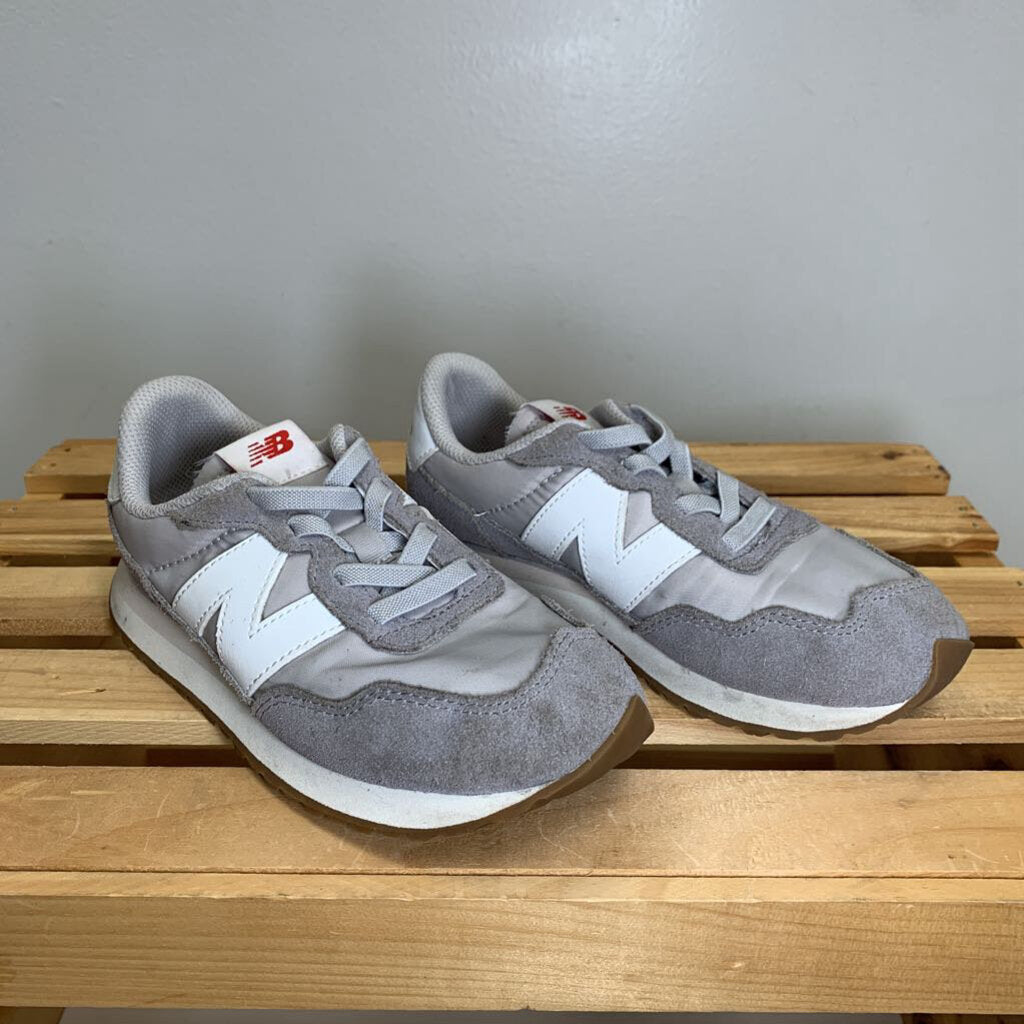 2: 237v1 Marblehead Sneakers