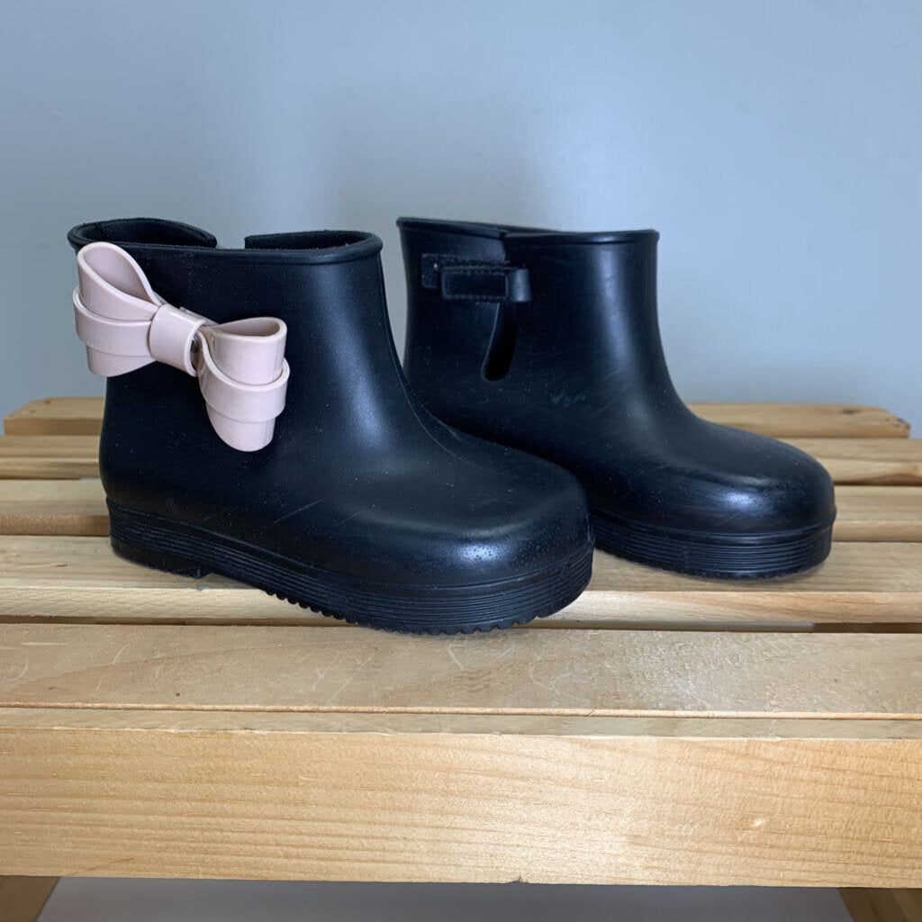 9: Chelsea Jelly Boots