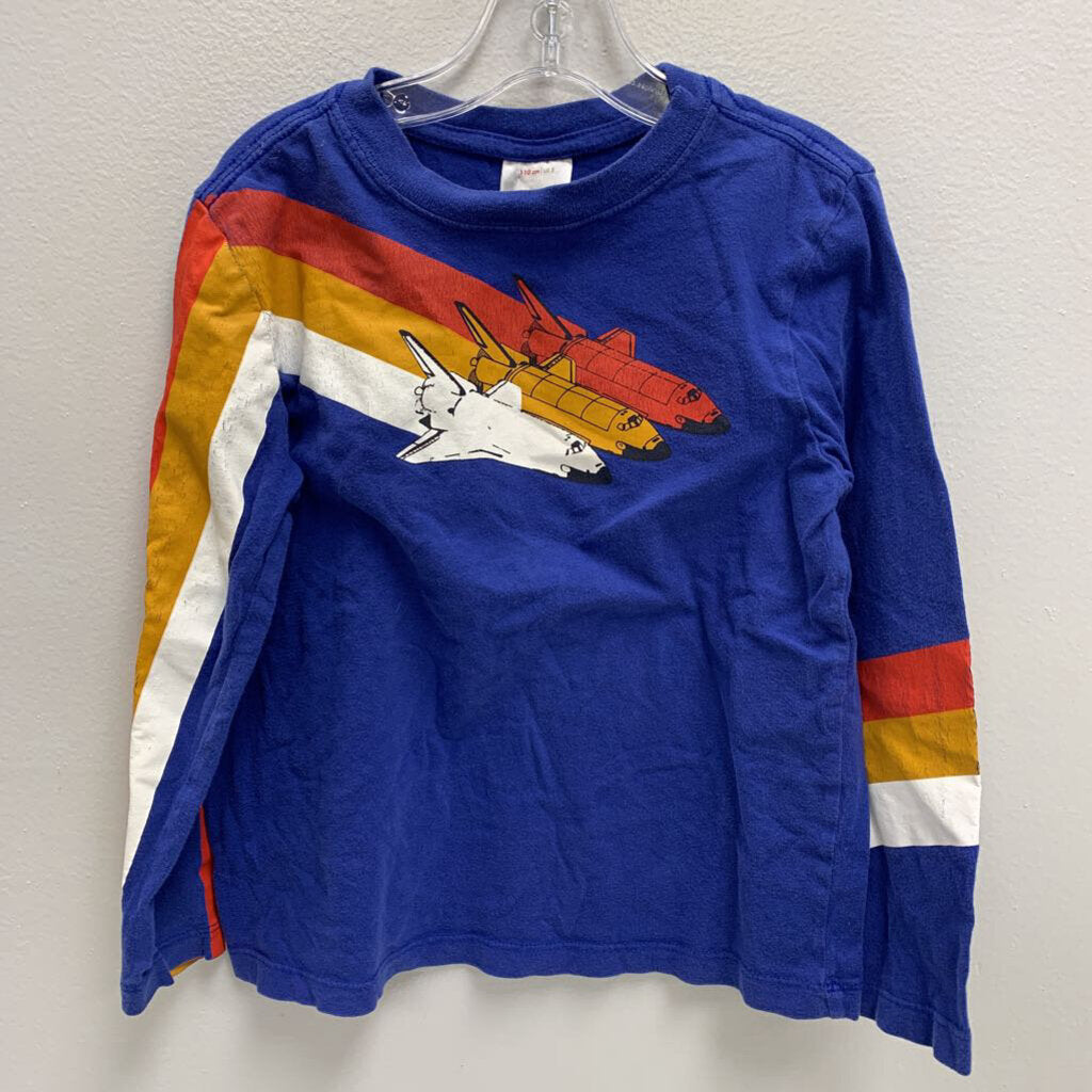 5: Graphic T-Shirt - Airplane
