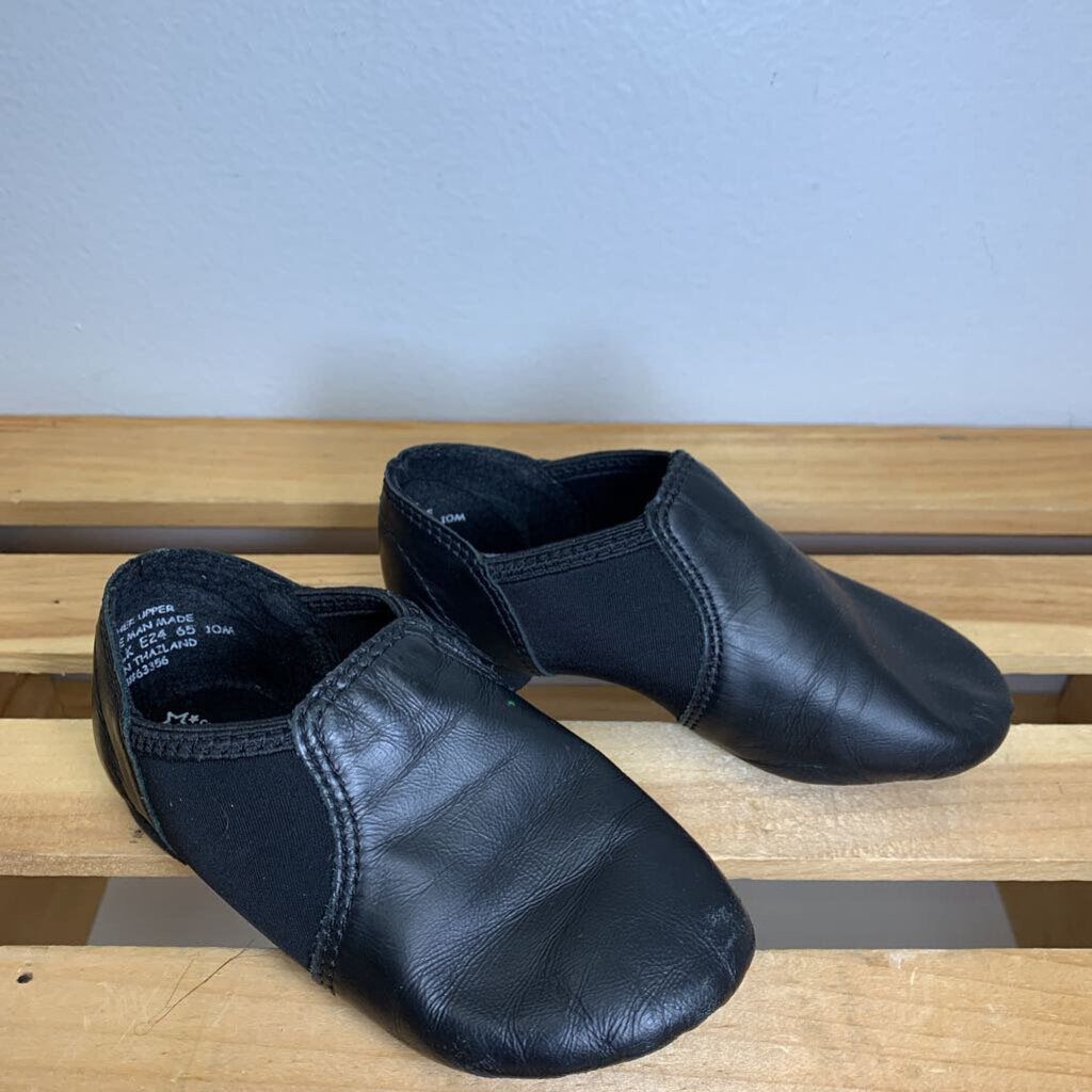 10: E-Series Slip-On Jazz Shoes