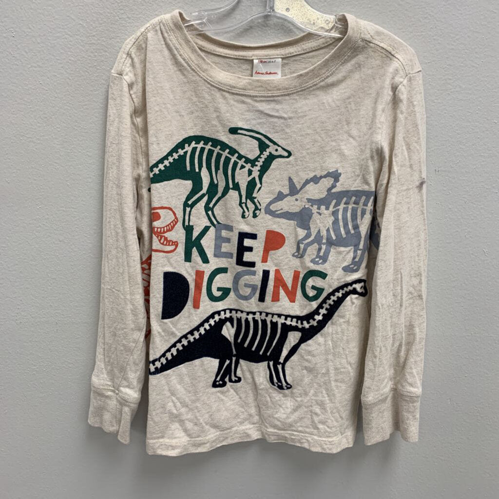 6-7: Long Sleeve Graphic T-shirt - Keep Digging