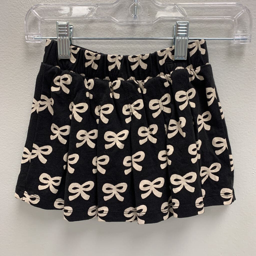 2: Pleated Skirt - Bow Print