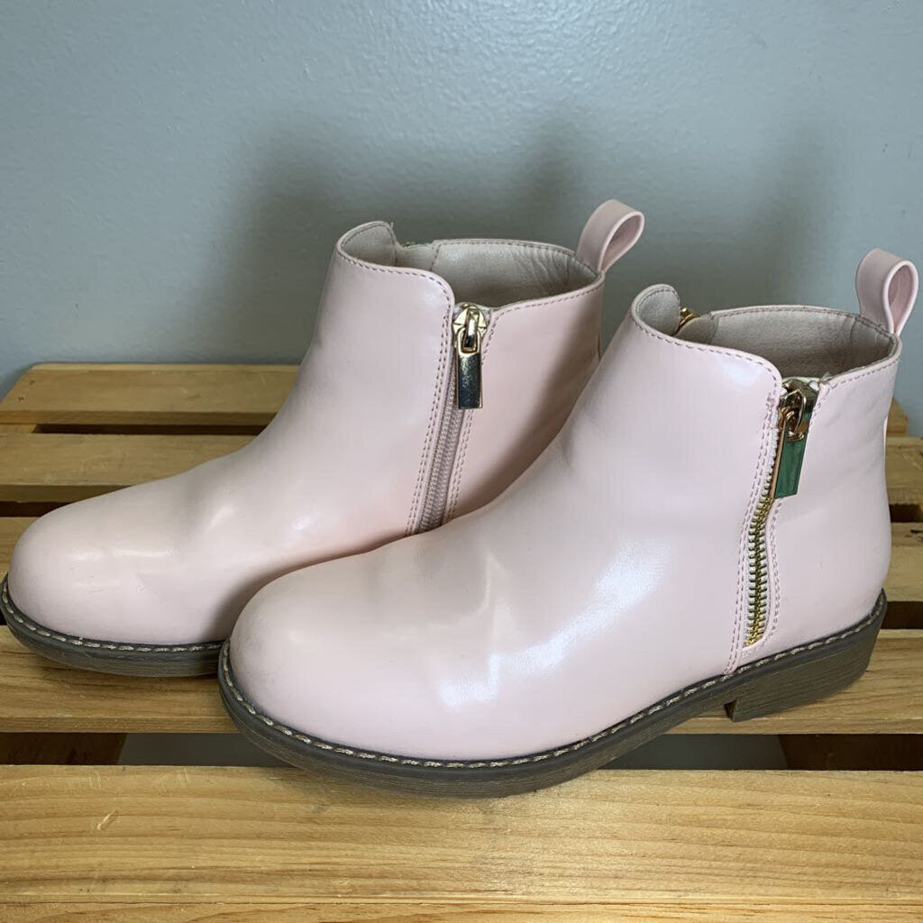 1: Zipper Ankle Booties