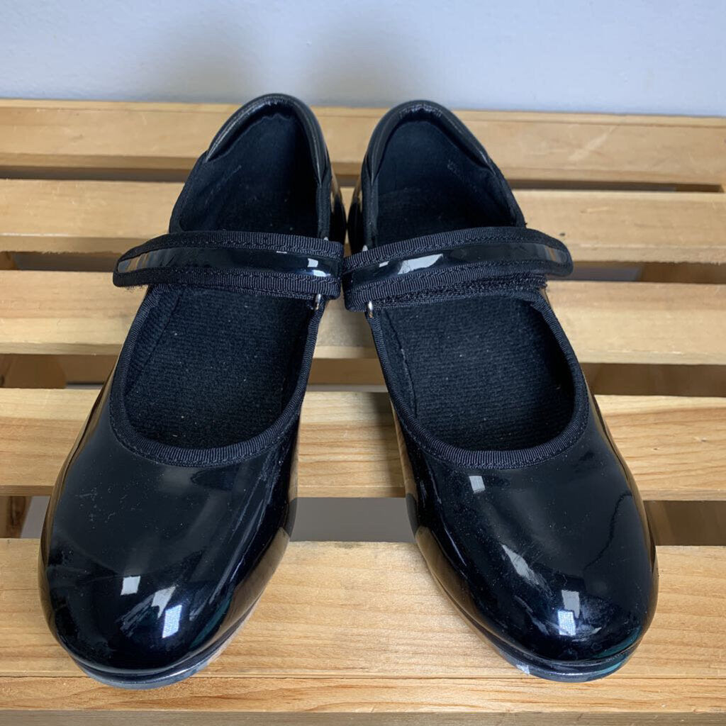 1.5: Tap Shoes - Velcro Closure