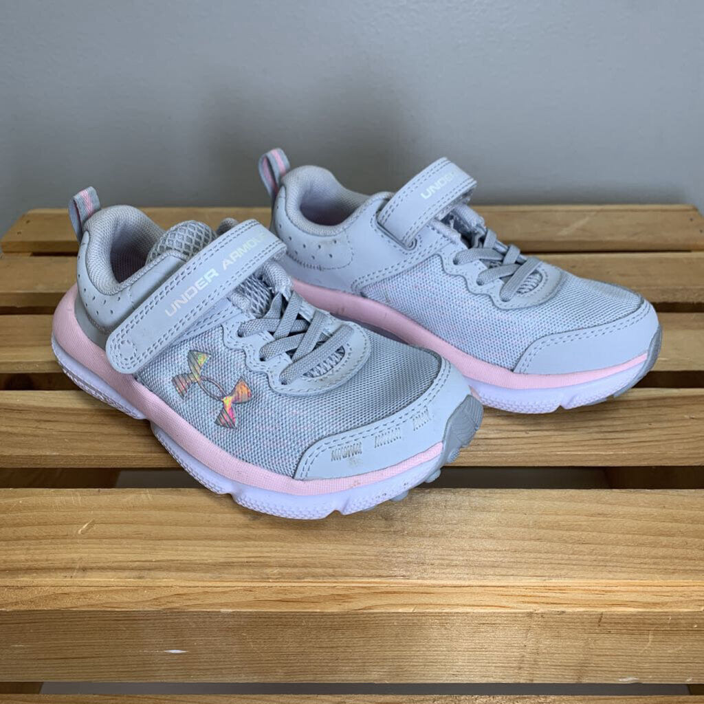 11: Assert 10 Running Sneakers