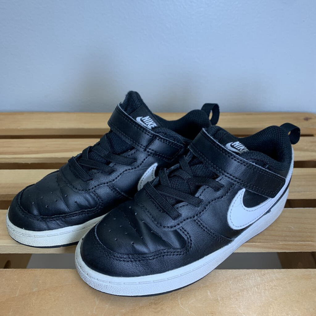 10: Court Borough Low 2 Sneakers