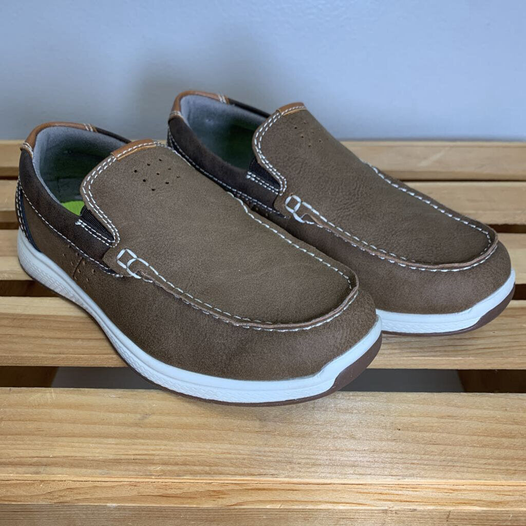 1: Crossover Jr. Moc Toe Slip-On Sneakers