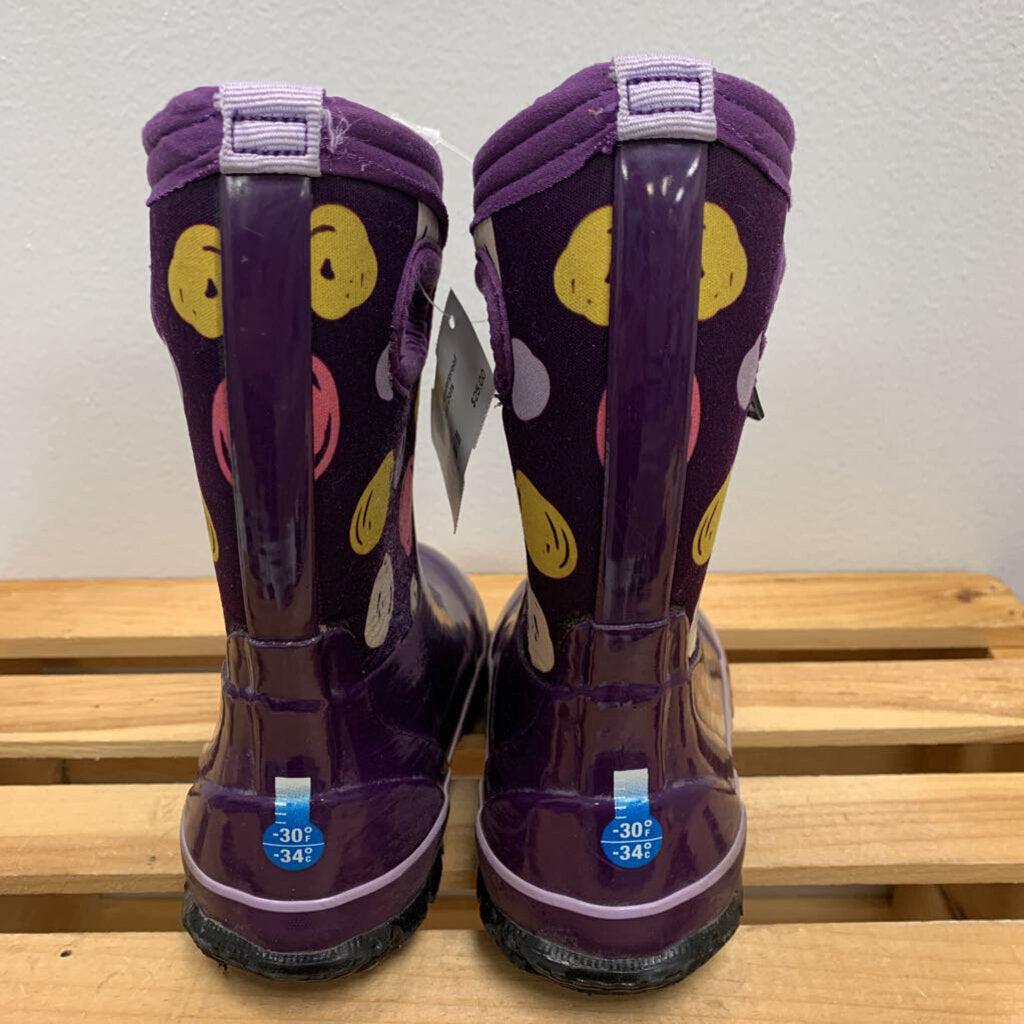 9: Classic Waterproof Boots - Sketched Dots