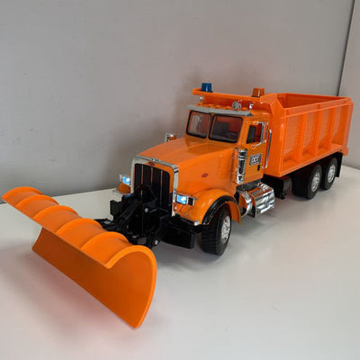 Big Farm Model 367 Truck w/ Snow Plow