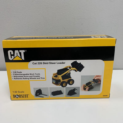 1:32 CAT 226 Skid Steer Loader (55036) NIB