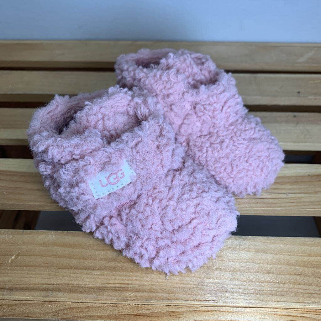 02/03: Baby Bixbee Booties