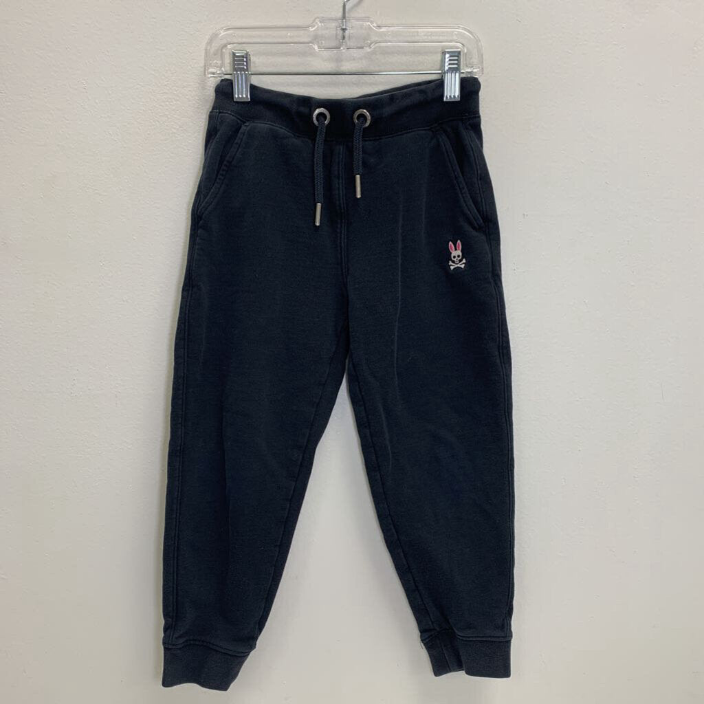 5/6: Essential Sweatpants