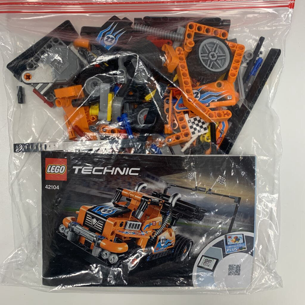 Technic Race Truck 227 pc Set (#42104)
