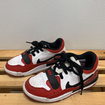 11: Air Jordan Legacy 312 Low Sneakers