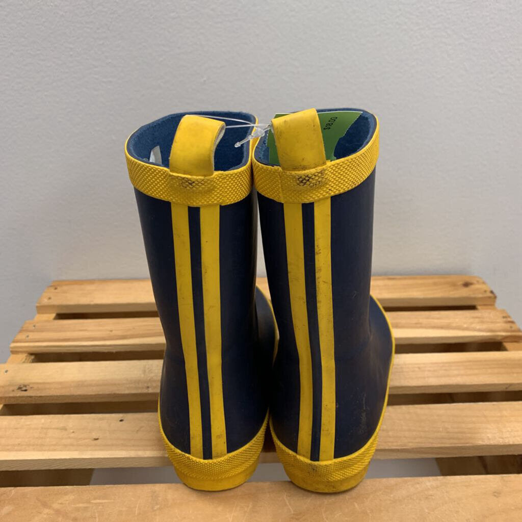 13: Rain Boots