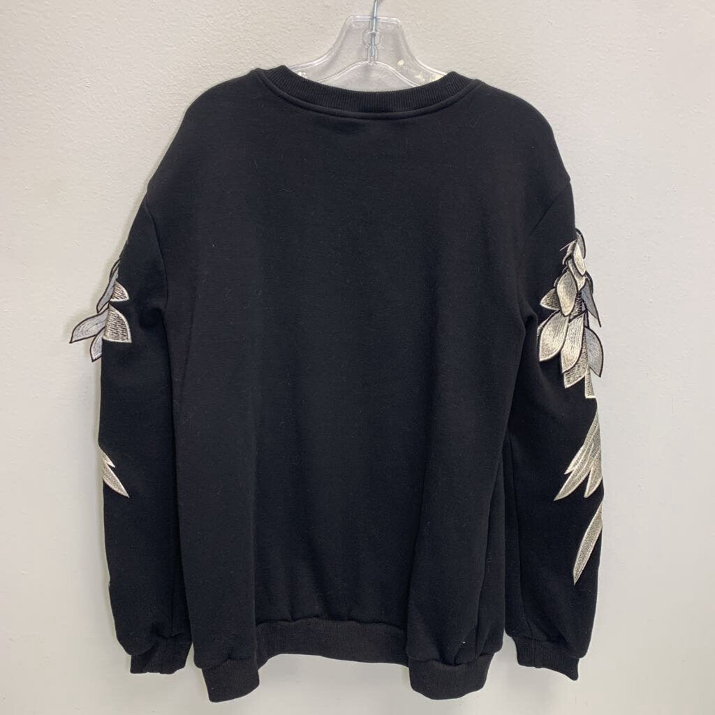 10: Fleece Sweatshirt w/ Applique Angel Wings NWT