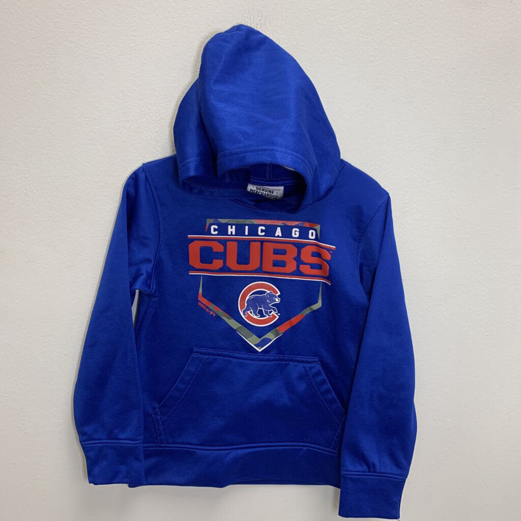 4-5: Chicago Cubs Hoodie