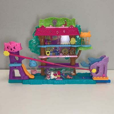 Pet Adventure Treehouse Playset