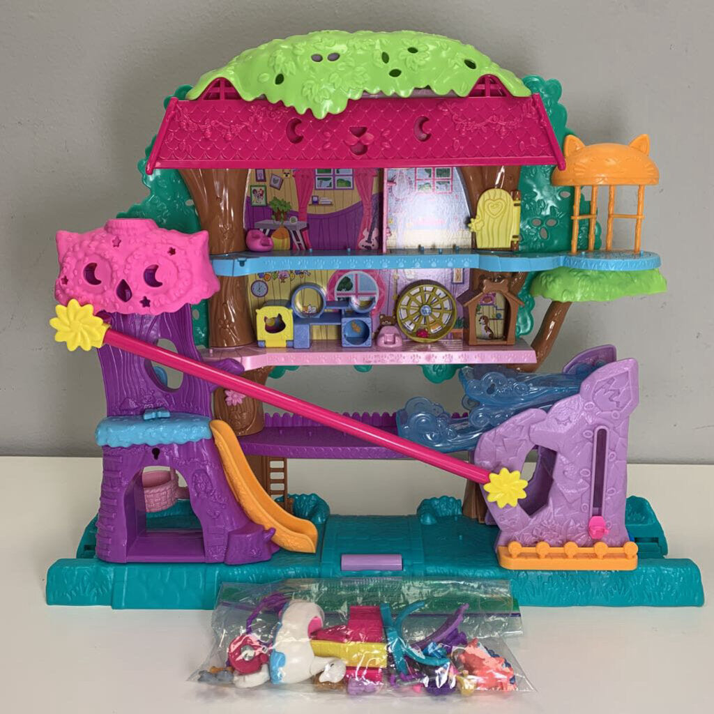 Pet Adventure Treehouse Playset