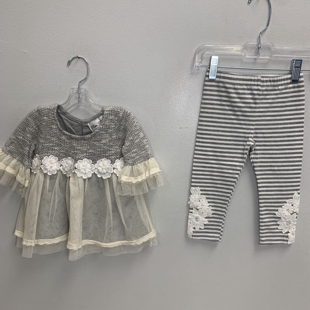 18M: Textured Top w/ Lace & Floral Applique & Leggings