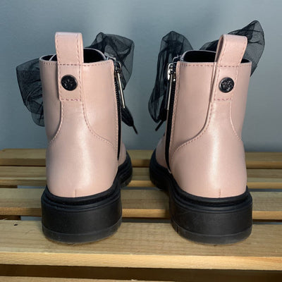 8: Chassy Lug Sole Boots w/ Tulle Laces