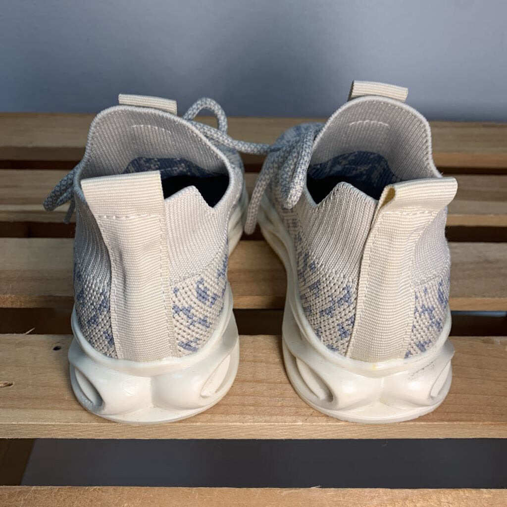 8.5: Knit Boost Dupes (Size 25)