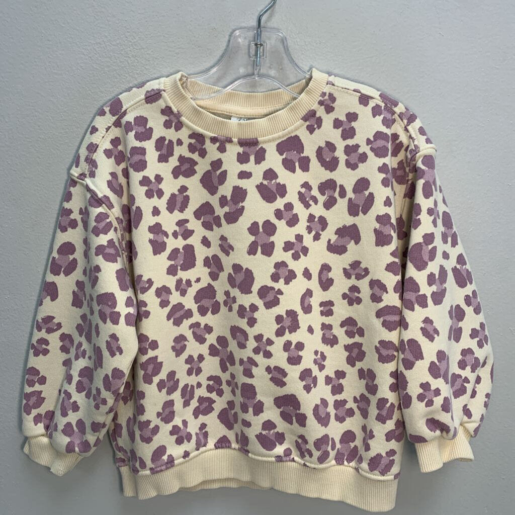 4: Crewneck Sweatshirt - Leopard
