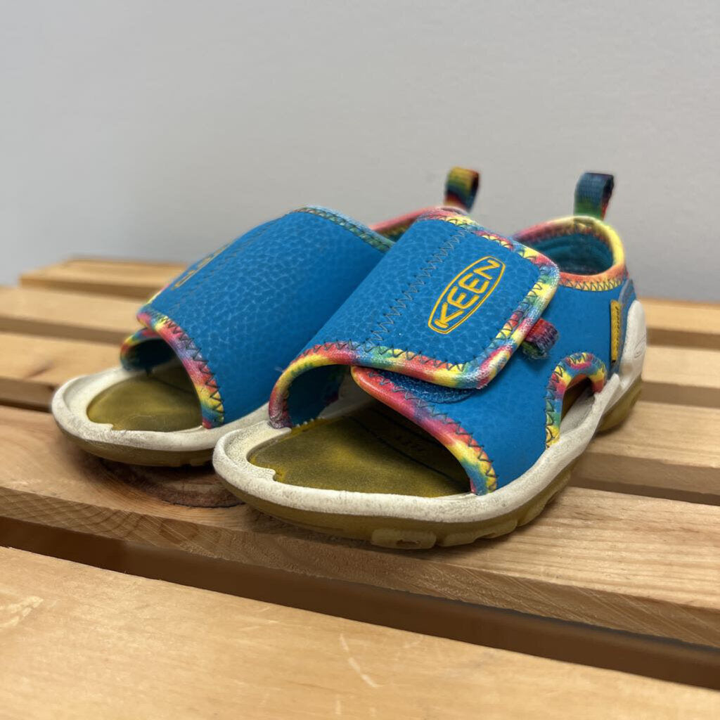 Size 6: Keen water sandals