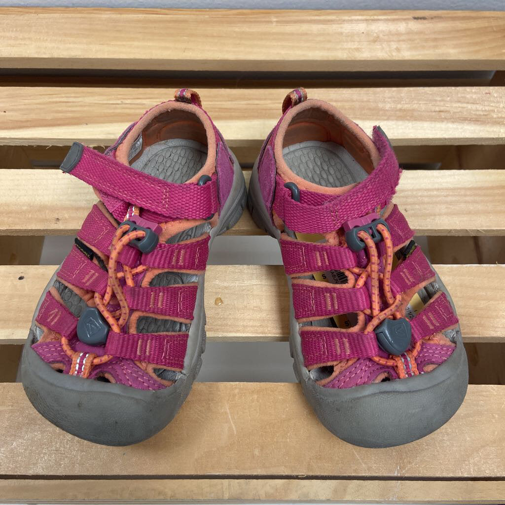 Size 9: Keen hot pink sandals